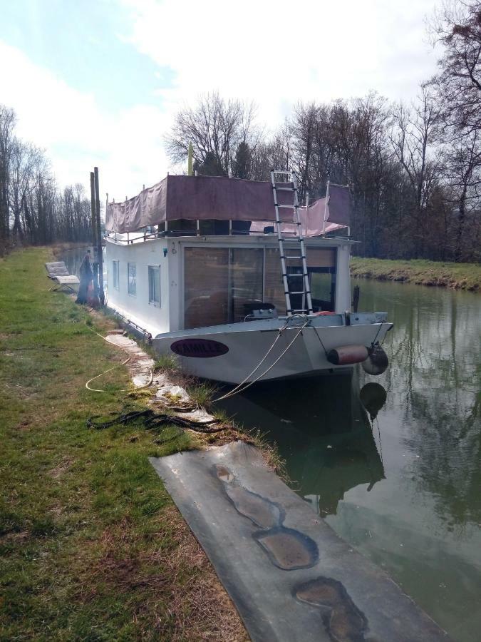 Bateau Houseboat Camille Hotel Donchery Exterior photo